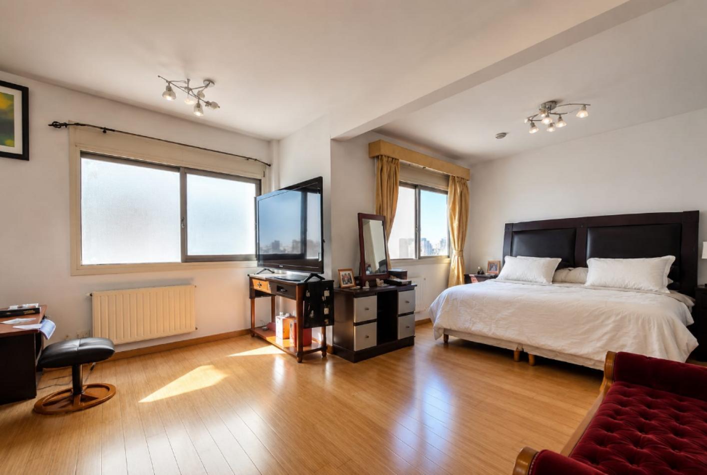 Foto de Venta semipiso 7 amb con cochera en torre de categoria Almagro, imagen 1