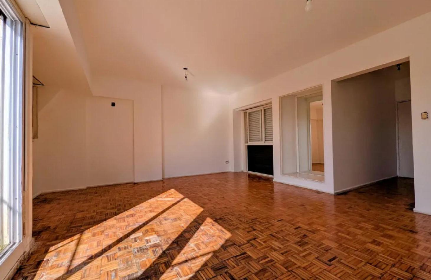 Foto de En venta Depto de 3 amb al frente con Balcon y Baulera en Balvanera, imagen 4