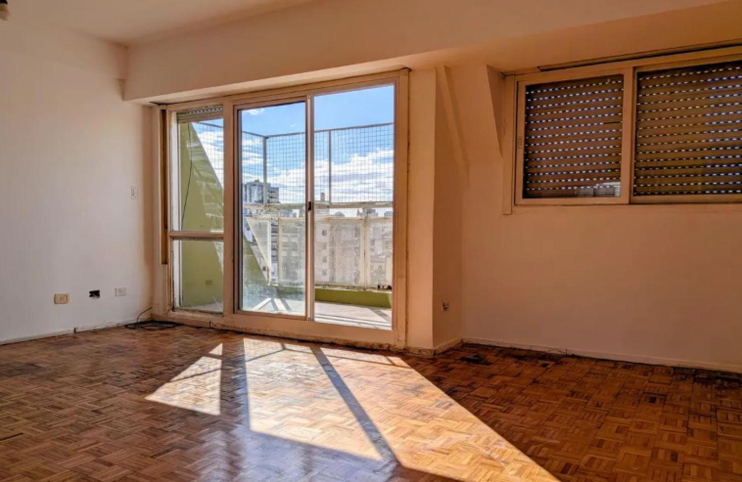 Foto de En venta Depto de 3 amb al frente con Balcon y Baulera en Balvanera, imagen 3