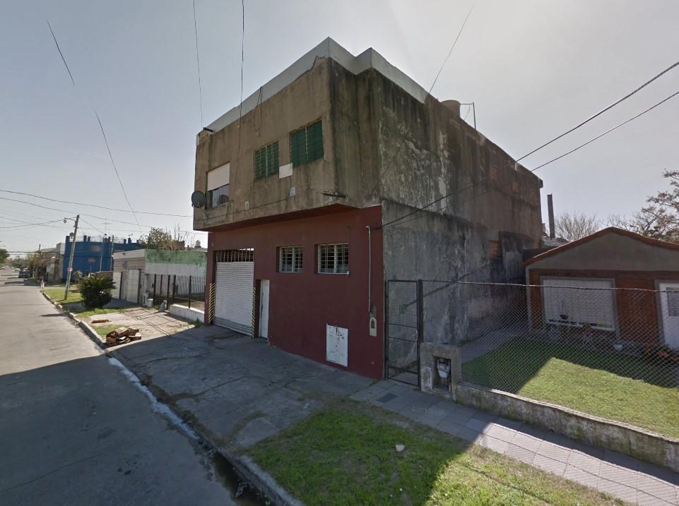 Galpón con Oficinas Lote 10 X 42 2