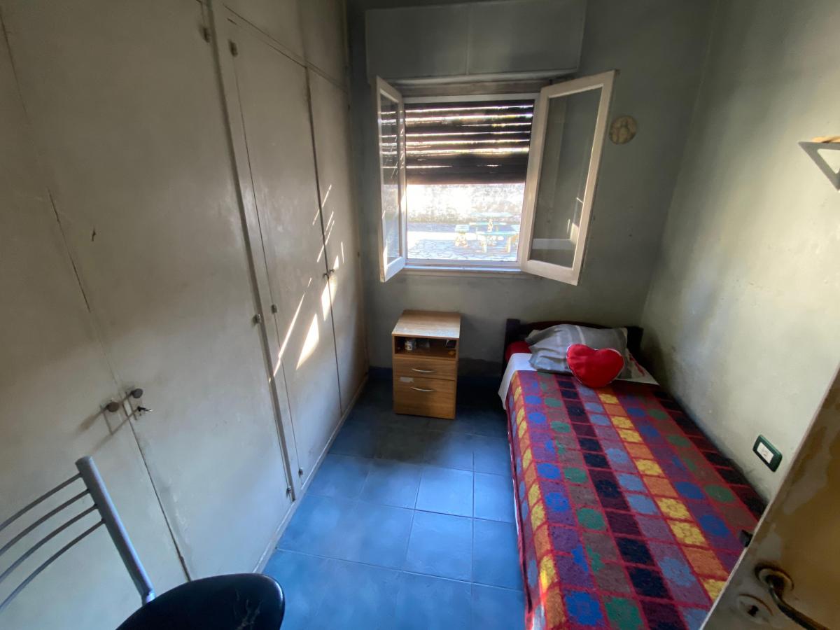 CASA CON DOS LOCALES SOBRE LOTE DE 10 x 32 IDEAL INVERSOR