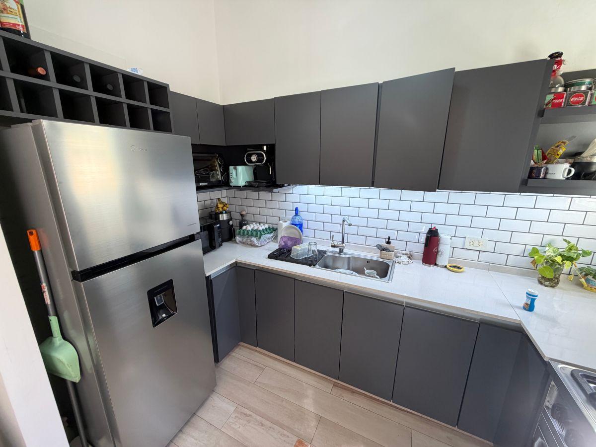 Foto de DEPARTAMENTO PH EN PLANTA BAJA DE 2 AMBIENTES LANÚS OESTE - VENTA, imagen 3