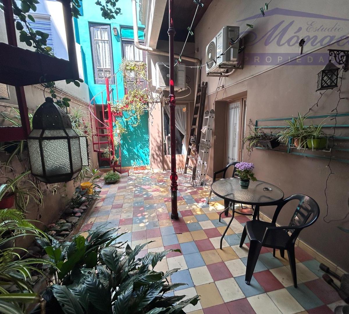 Única! Casa 5 Amb en Esquina Jardin Delantero y Patio. 4