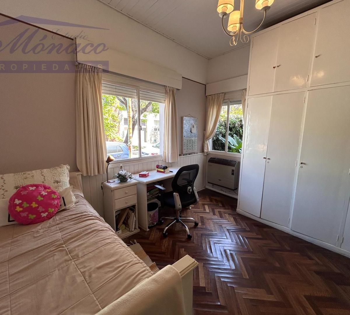 Única! Casa 5 Amb en Esquina Jardin Delantero y Patio. 3