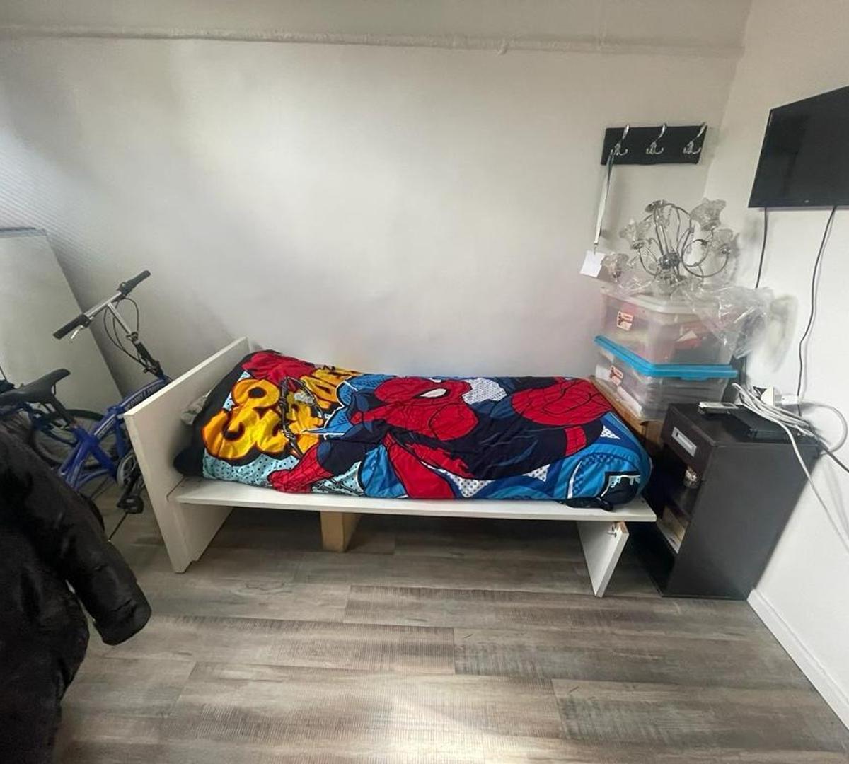 Impecable Casa 4 Amb + Local o Garage. Lote Propio 10.37x13. 2