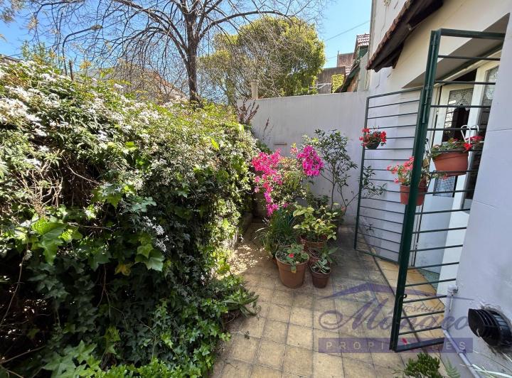 Única! Casa 5 amb en esquina Jardin delantero y Patio.- 1