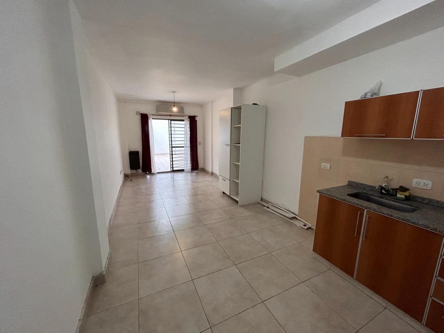 Foto de Amplio 1 amb con Patio. Excelente ubicación!, imagen 3