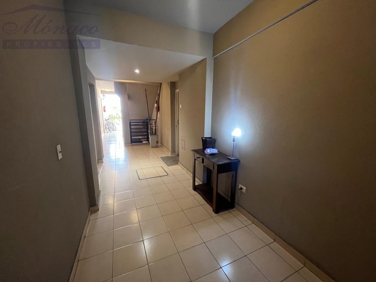 Foto de UNICO! 2 amb en Duplex con Terraza Propia! 77m2 total, imagen 3