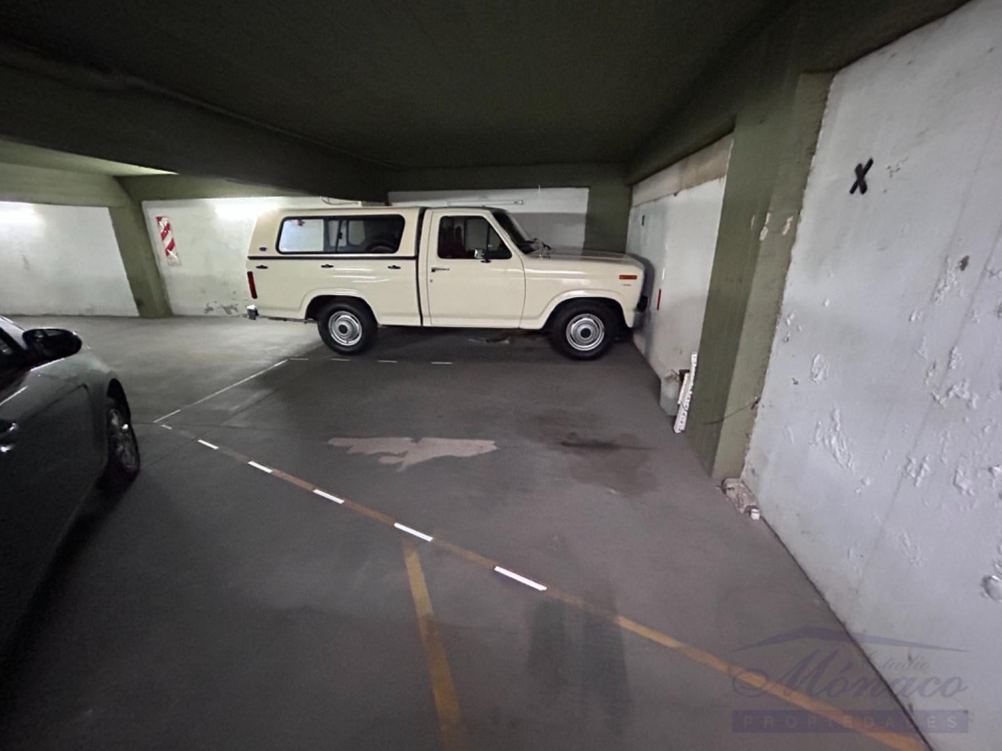 Foto de Excelente Cochera Cubierta, Amplia y Facil acceso..-, imagen 4