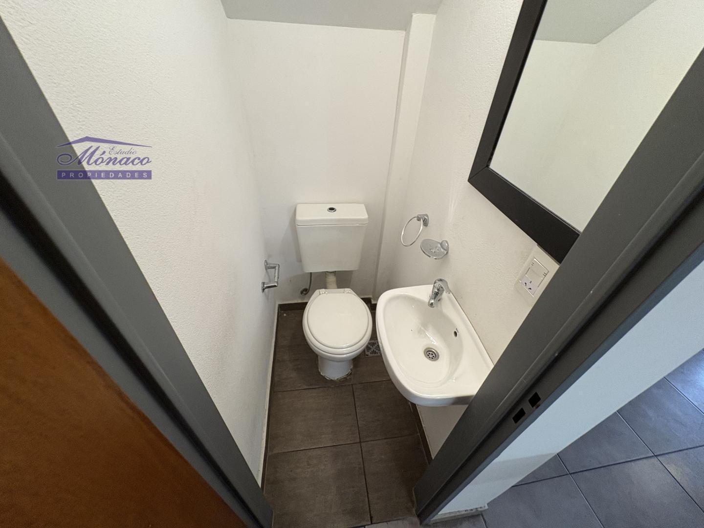 Foto de HERMOSO PH 2 AMB. EN DUPLEX AL FRENTE CON 2 BALCONES, imagen 4