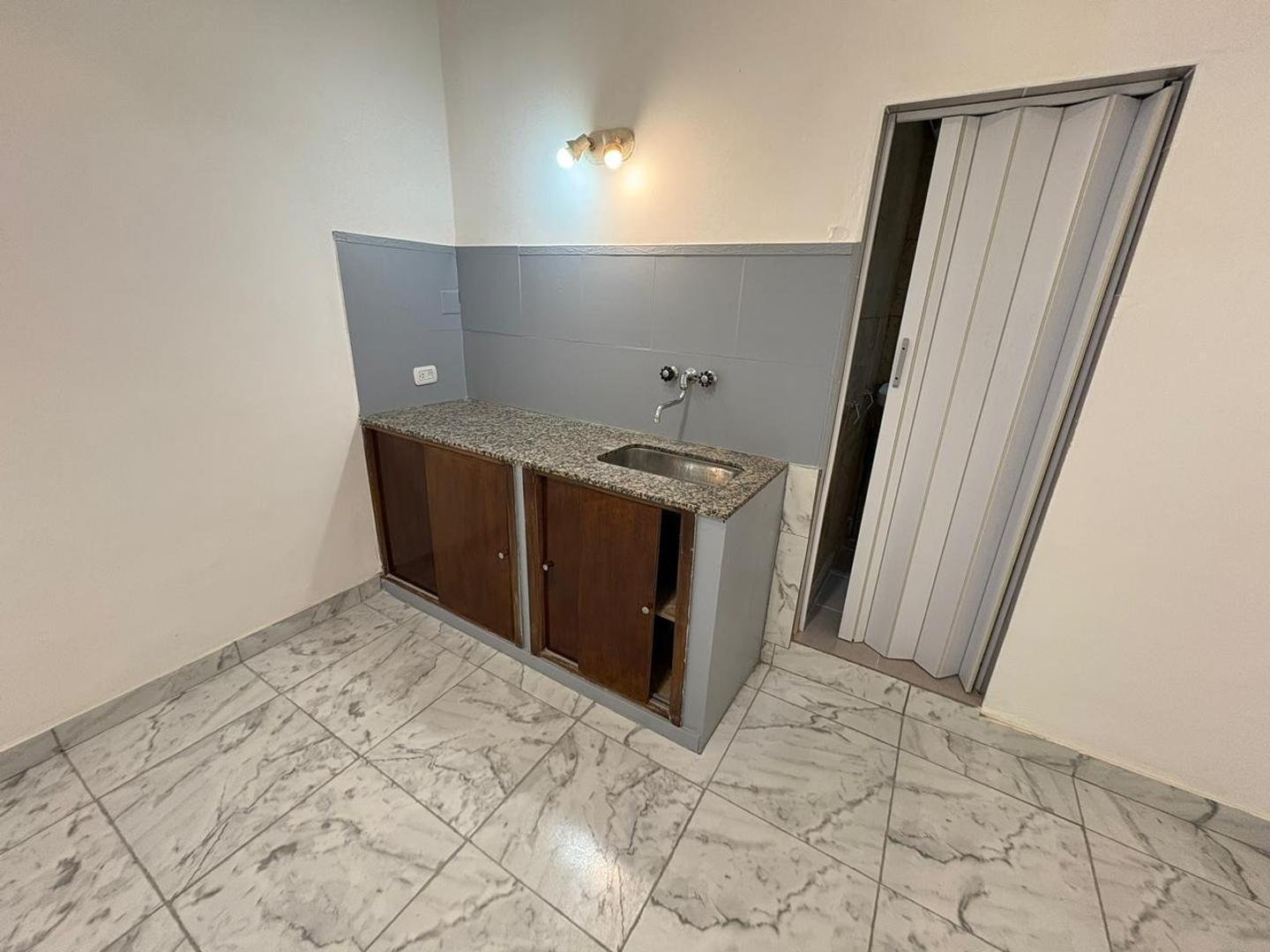 Foto de 1 amb. al fte. Apto local o vivienda, imagen 4