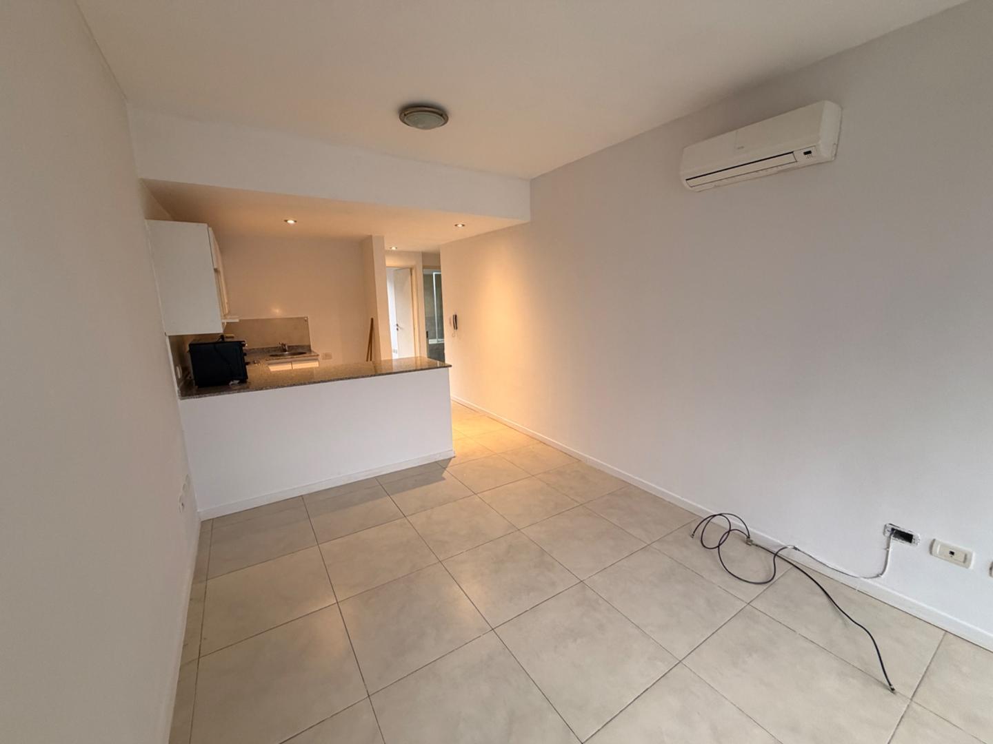 Foto de 2 amb fte semipiso con balcon. Edif con Piscina y Parrilla.-, imagen 5
