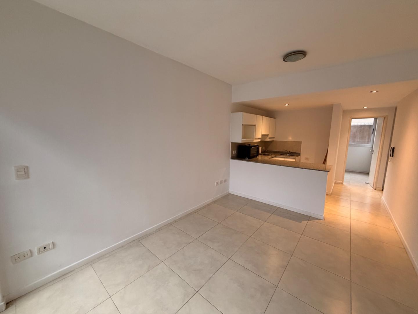 Foto de 2 amb fte semipiso con balcon. Edif con Piscina y Parrilla.-, imagen 3