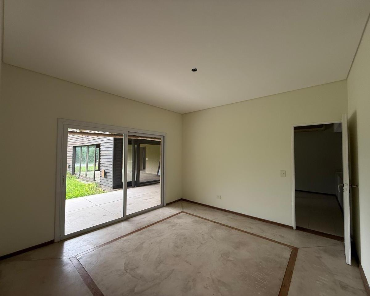 Foto de Casa en Venta APTA CREDITO BARRIO SAINT MATTTHEWS, PILAR, imagen 5