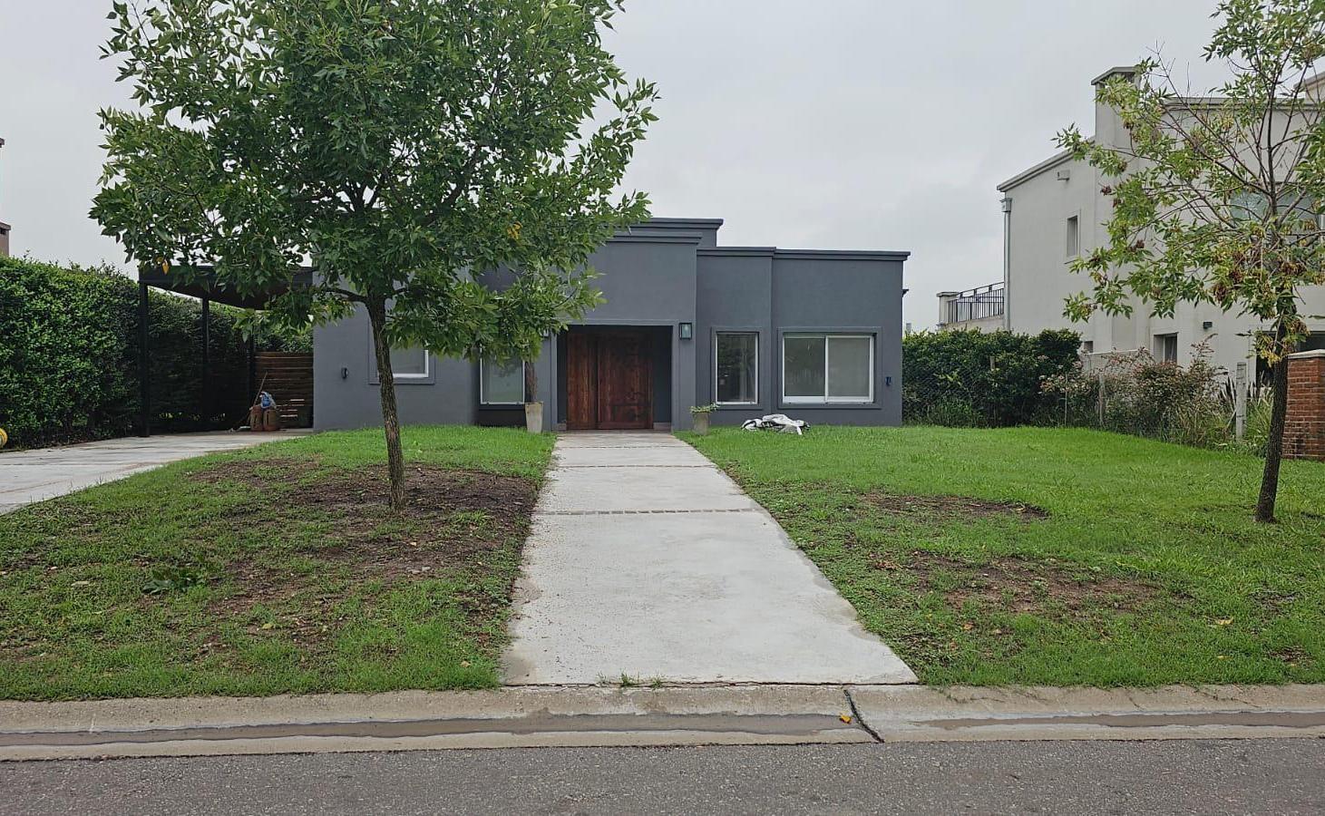 Casa en Venta en Santa Guadalupe, Pilar del Este, Pilar