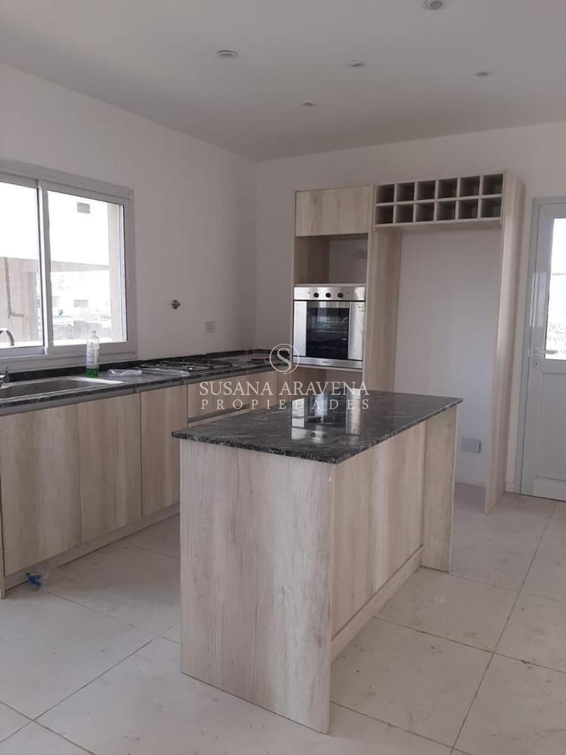 Foto de Casa en Venta en Santa Lucia, Pilar del Este, Pilar, imagen 4