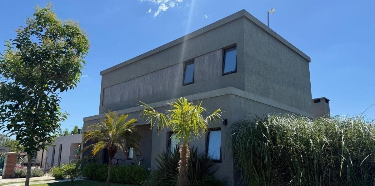 Casa en Venta en Santa Elisa, Pilar del Este, Pilar