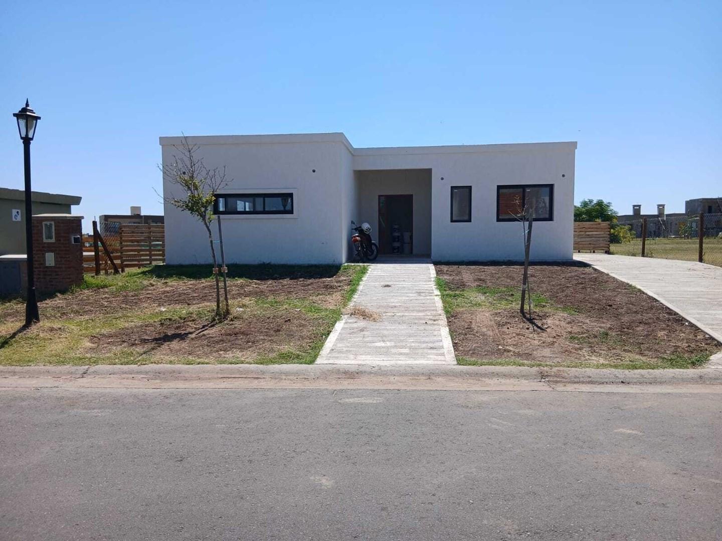Casa Chalet en Venta en Santa Elisa, Pilar del Este, Pilar