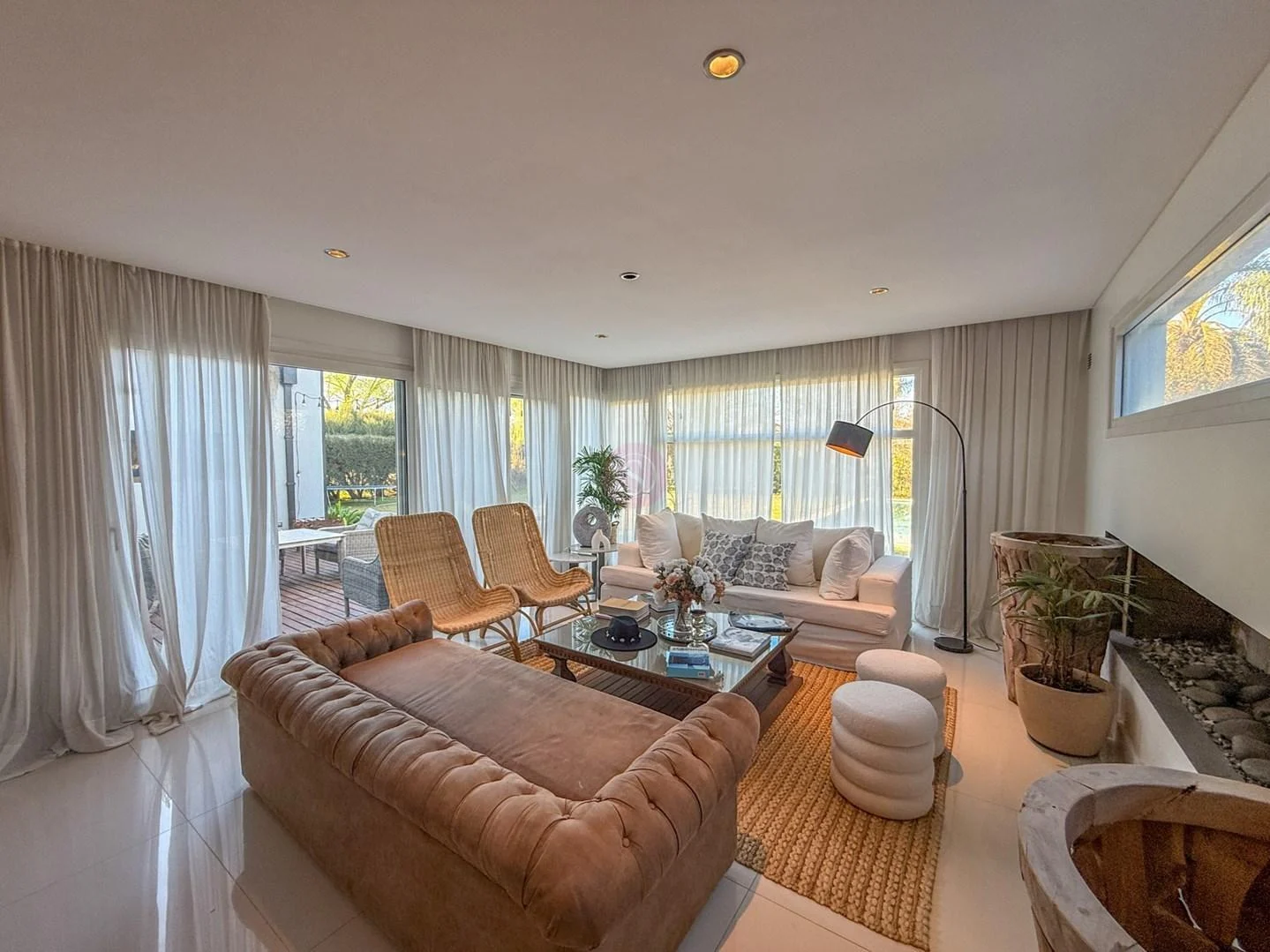 Foto de Casa en Alquiler en Los Jazmines, Pilar del Este, Pilar, imagen 1