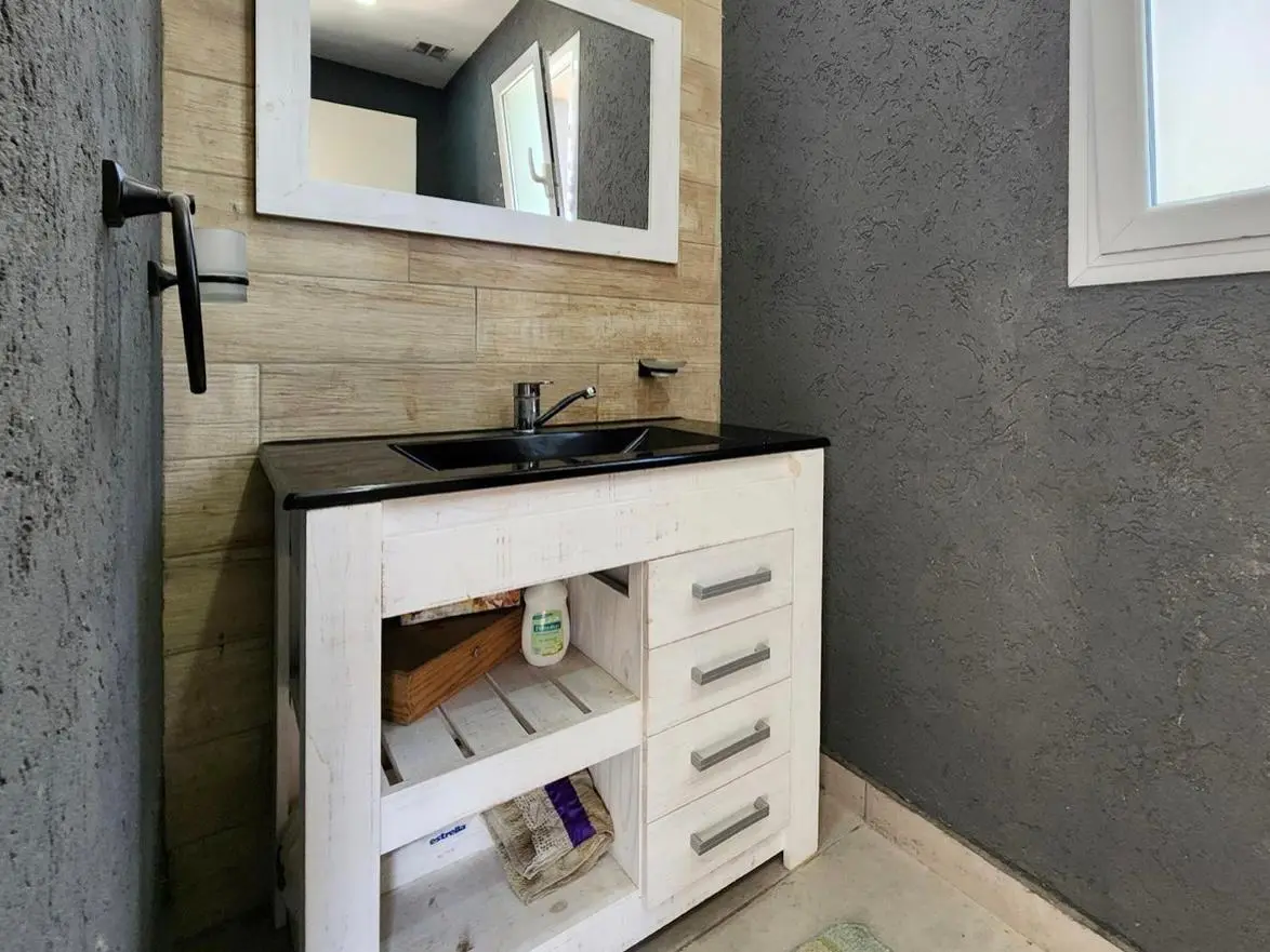 Casa Chalet en Venta en Santa Emilia, Pilar del Este, Pilar 5