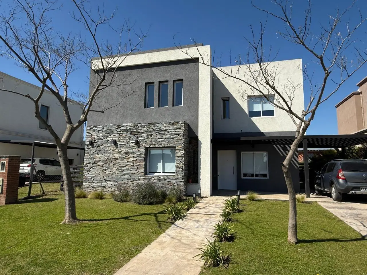 Casa Chalet en Venta en Santa Emilia, Pilar del Este, Pilar 2