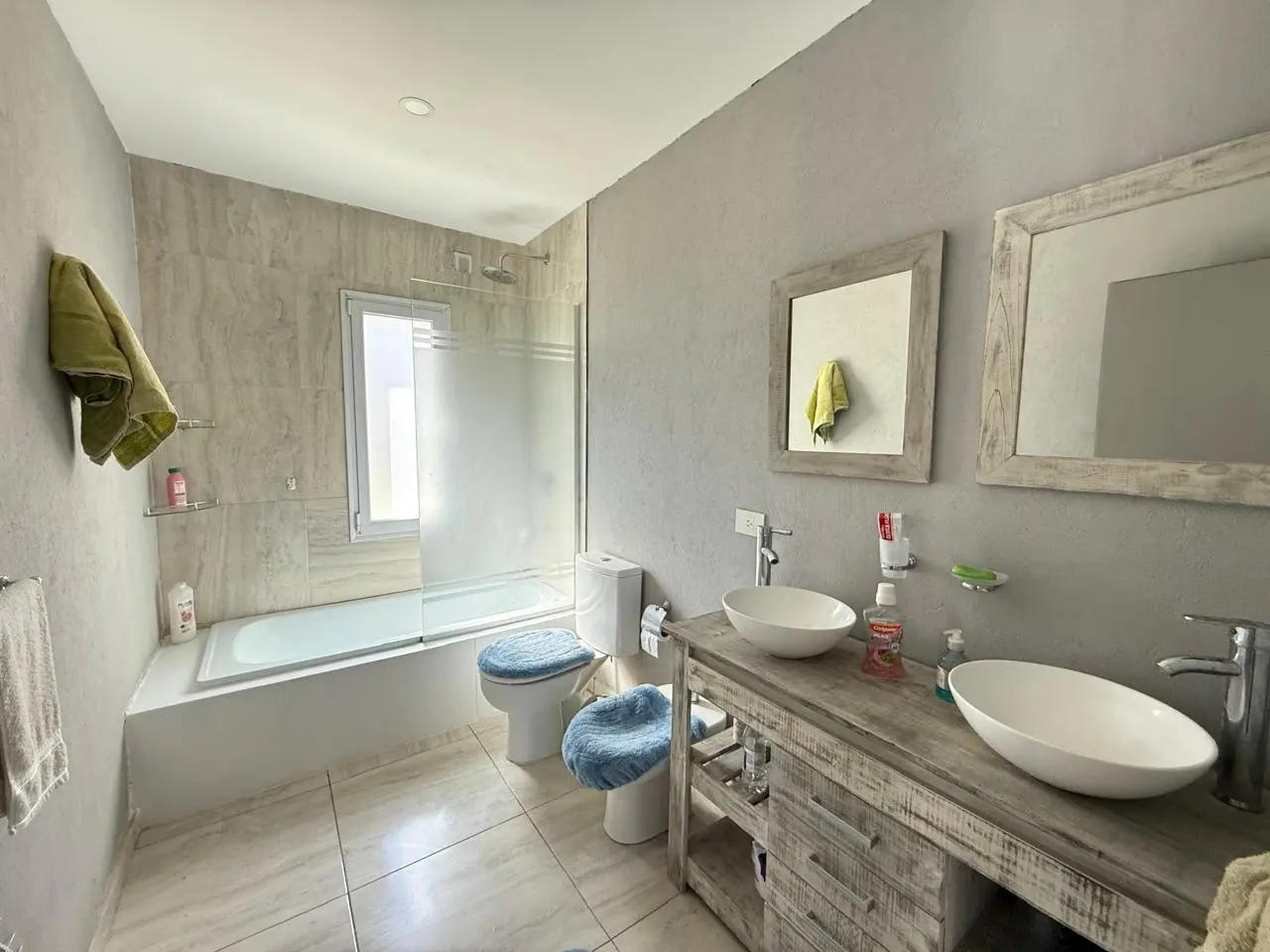 Casa Chalet en Venta en Santa Emilia, Pilar del Este, Pilar 3