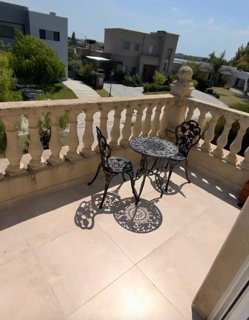 Casa Chalet  en Venta en San Sebastian, Escobar, G.B.A. Zona Norte 5