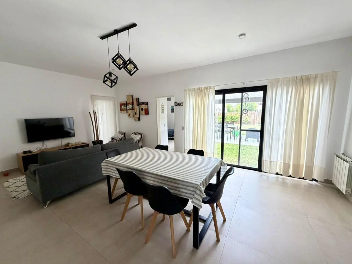 Casa  en Alquiler en San Alfonso, Pilar del Este, Pilar 4