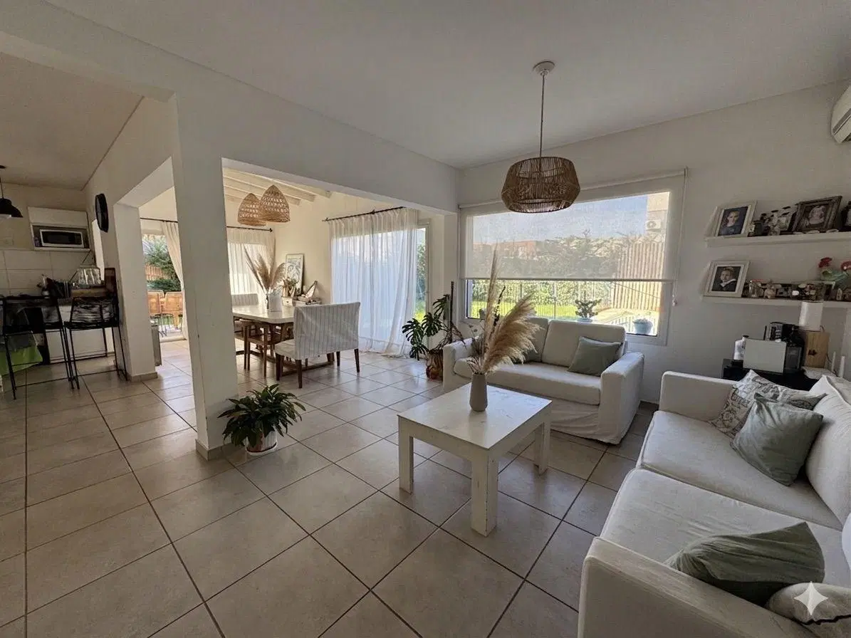Casa en Alquiler en Casas de Santa Guadalupe, Casas del Este, Pilar del Este 2