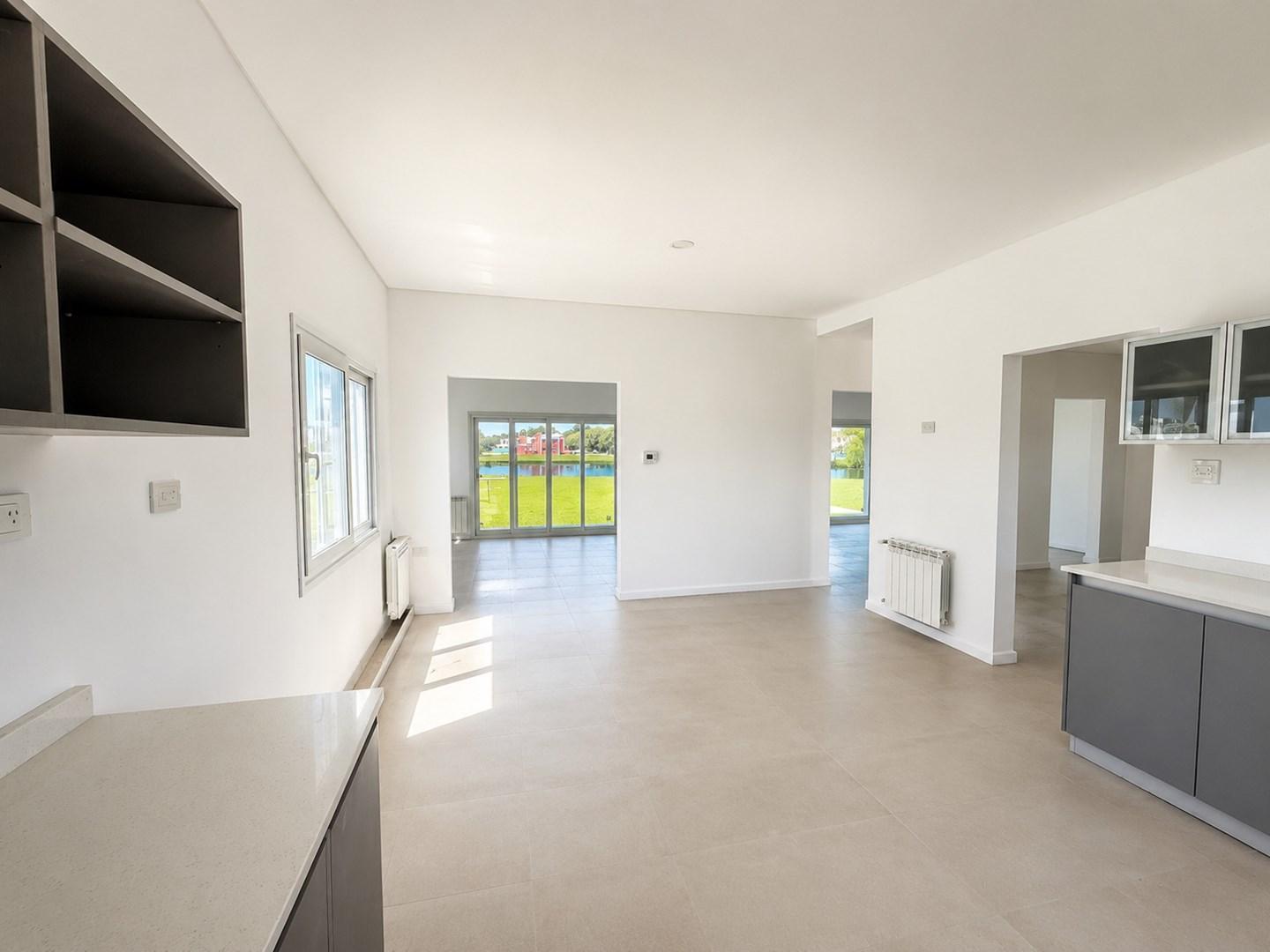 Foto de Casa en Venta en Casuarinas del Pilar, Zelaya, Pilar, imagen 1