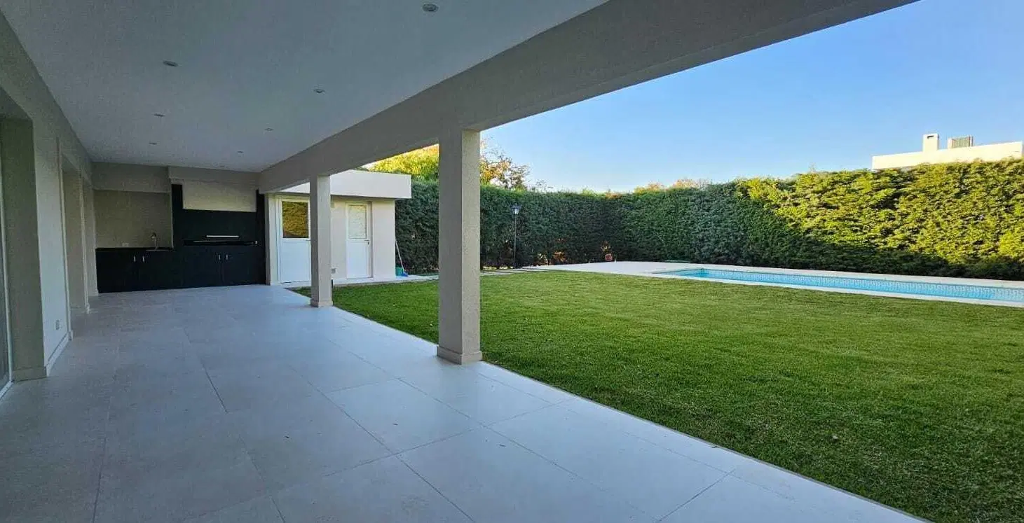 Casa en Venta en Santa Guadalupe, Pilar del Este, Pilar 1