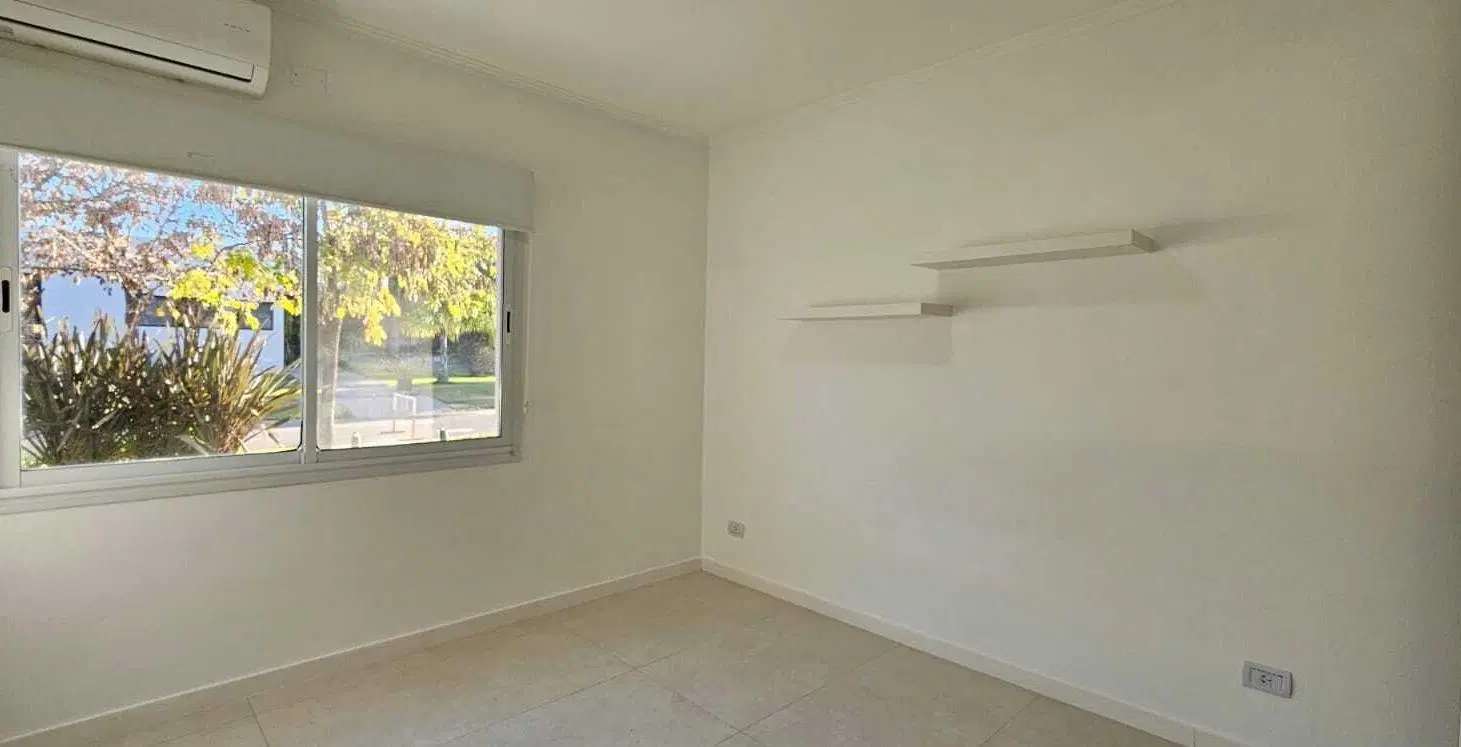 Casa en Venta en Santa Guadalupe, Pilar del Este, Pilar 5