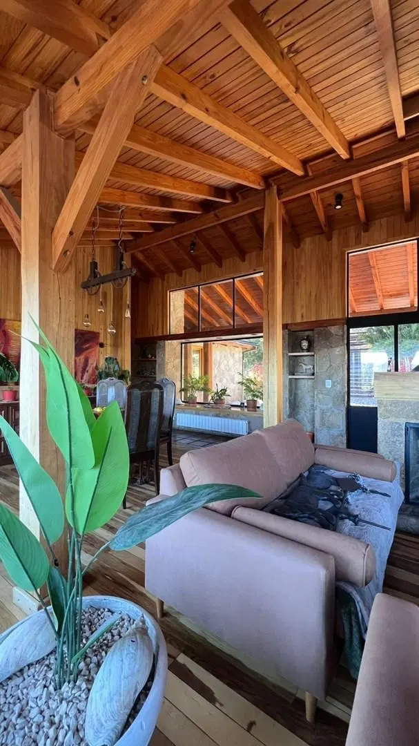 Casa Chalet  en Venta en San Martin de los Andes, Patagonia, Argentina 2
