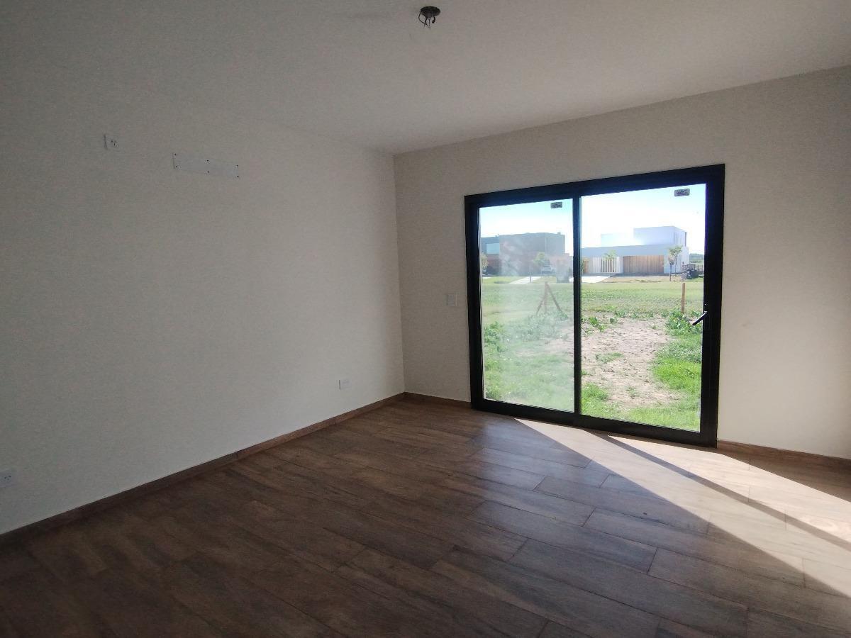 Foto de Casa en Venta en Riberas, Puertos, Escobar. Financiación. Escritorio, imagen 5