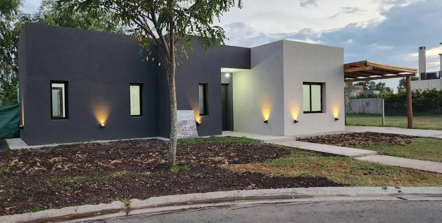 Casa en Venta en Santa Emilia, Pilar del Este, Pilar 1