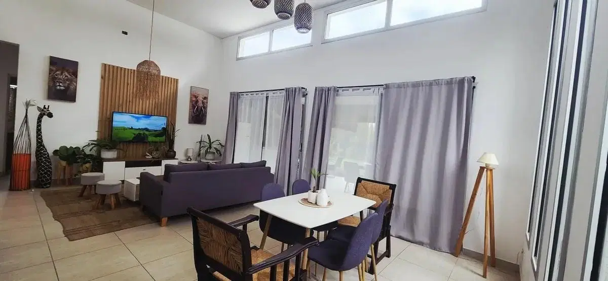 Casa en Venta en Santa Emilia, Pilar del Este, Pilar 3