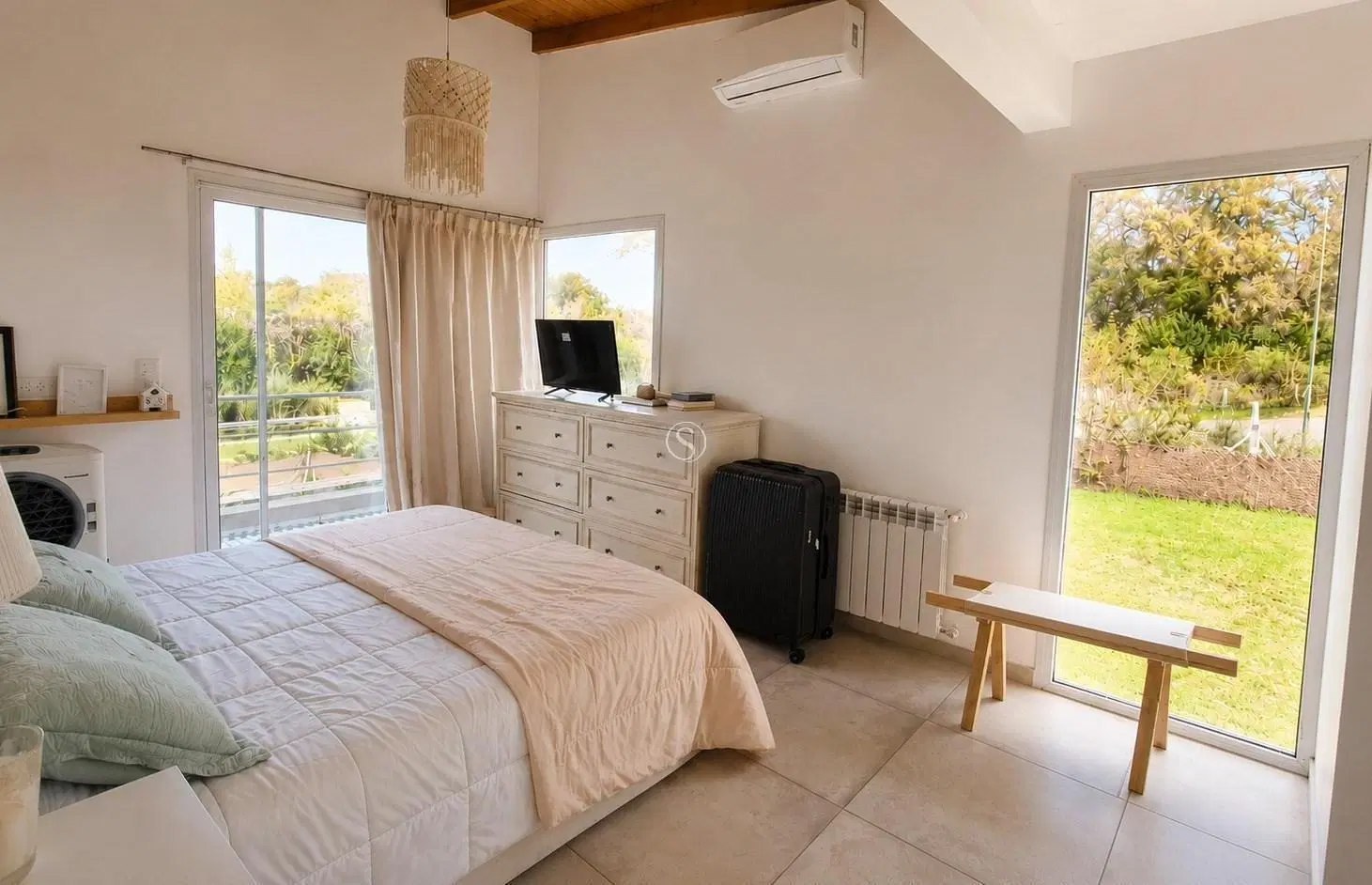 Casa en Alquiler en Santa Elena, Pilar del Este, Pilar 5
