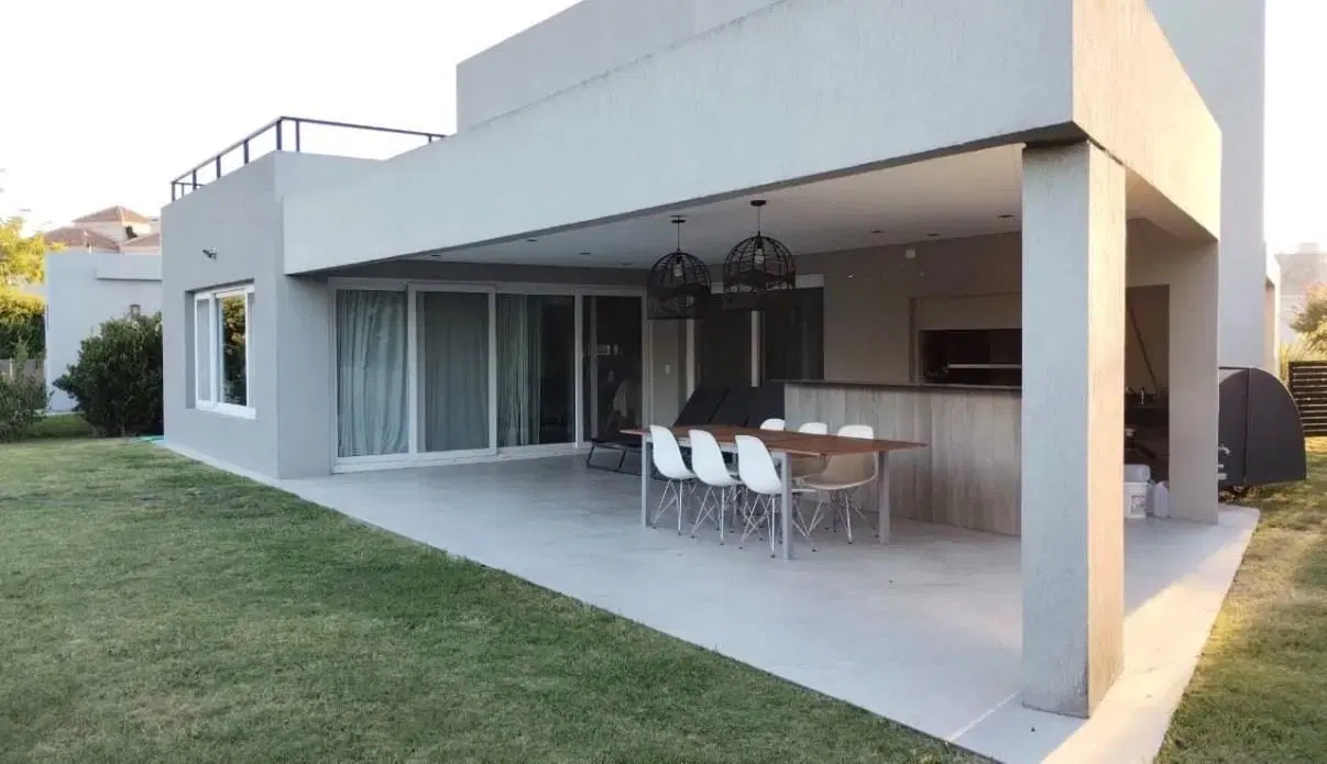 Casa Chalet en Venta en Ayres Plaza, Pilar, G.B.A. Zona Norte 5