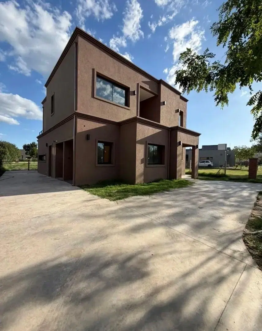 Casa Chalet en Alquiler en Santo Tomas, Derqui, Pilar 3
