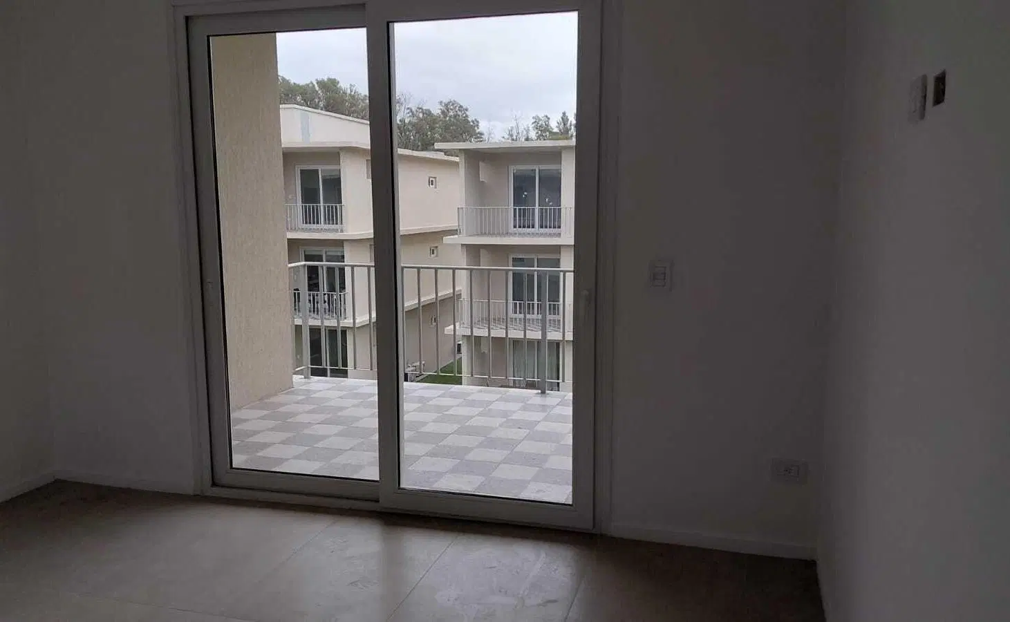 Departamento en Alquiler en Chic Village, La Lonja, Pilar 5