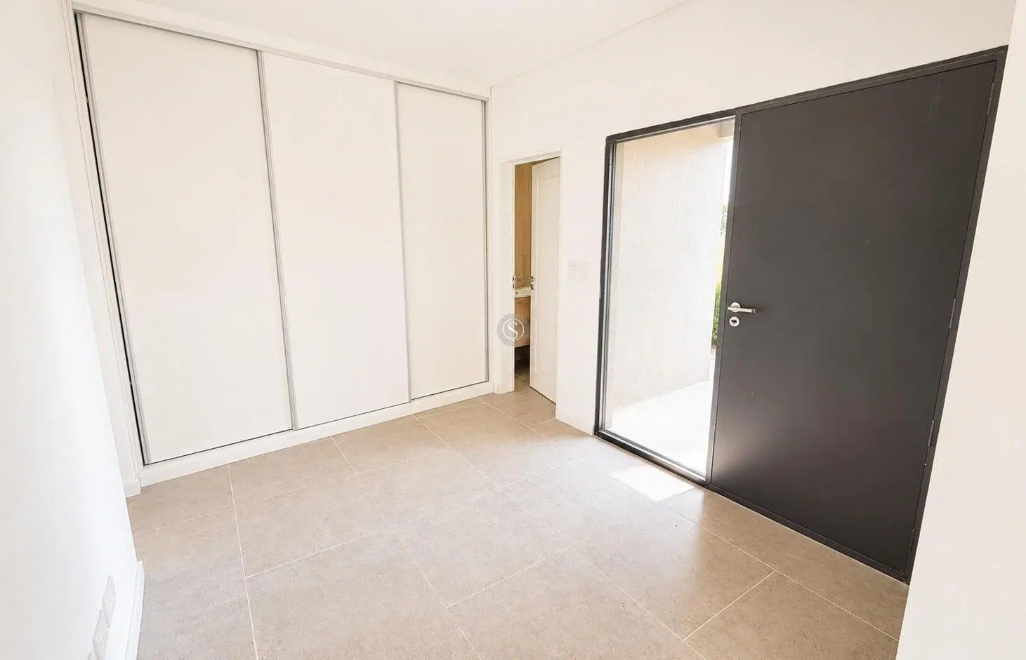 Casa  en Venta en Santa Emilia, Pilar del Este, Pilar 2