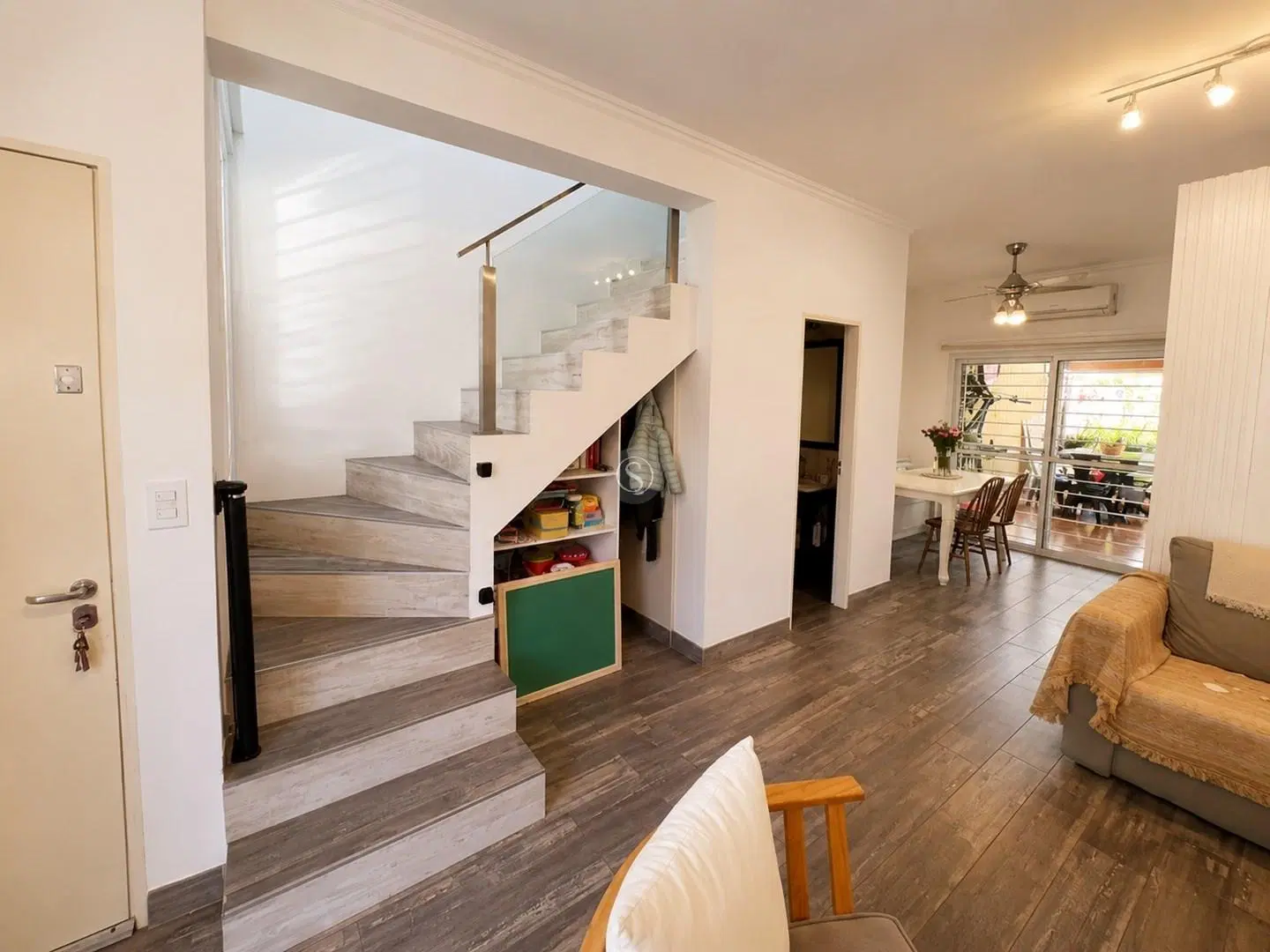 Casa Triplex  en Venta en De Vicenzo Grande, Del Viso, Pilar 4