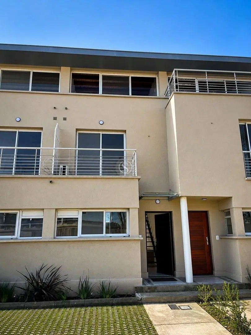 Departamento Triplex  en Alquiler en Petrel Village, Pilar, G.B.A. Zona Norte 4