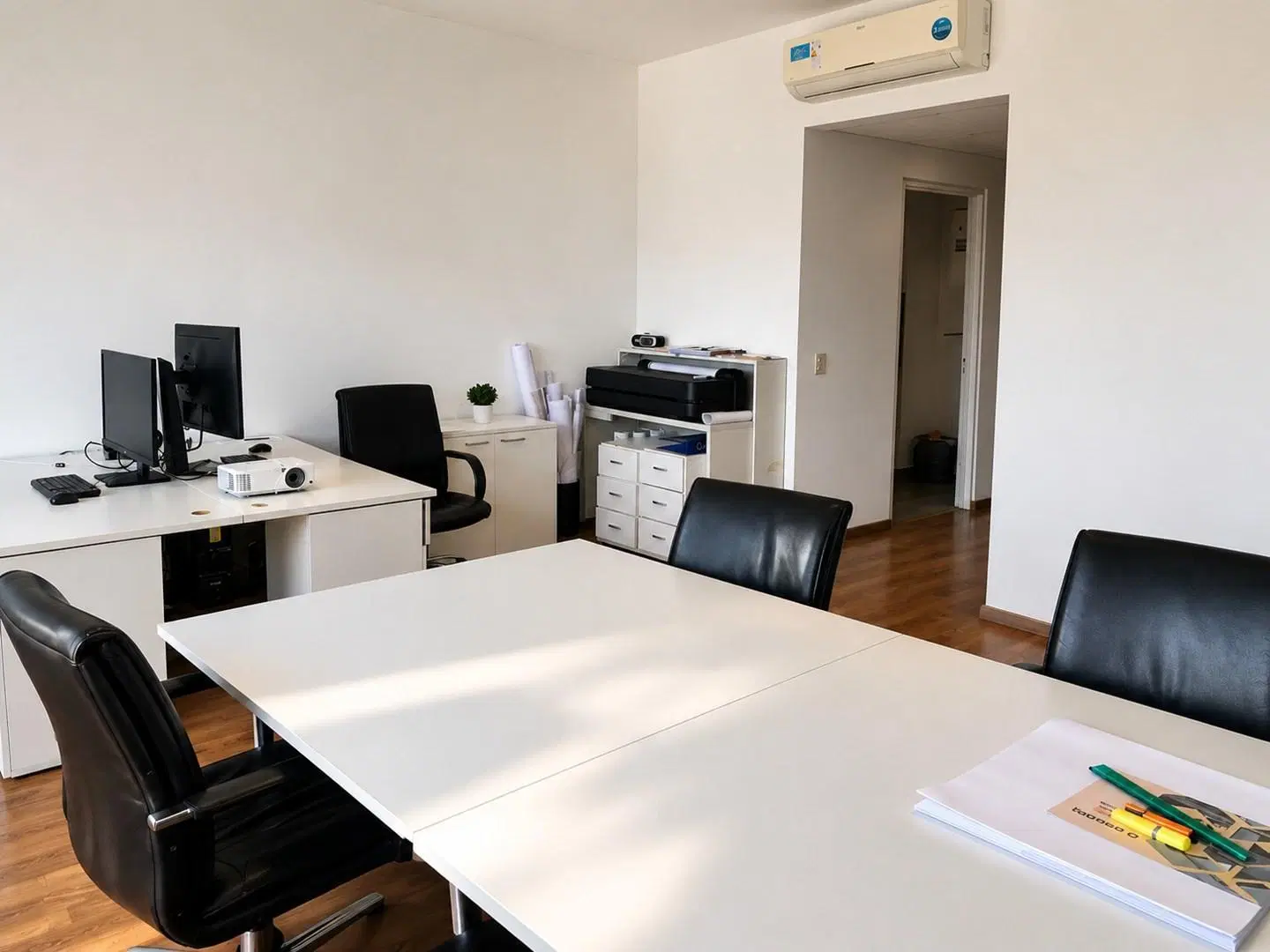 Oficina  en Alquiler en Complejo Vohe, Pilar, G.B.A. Zona Norte 4