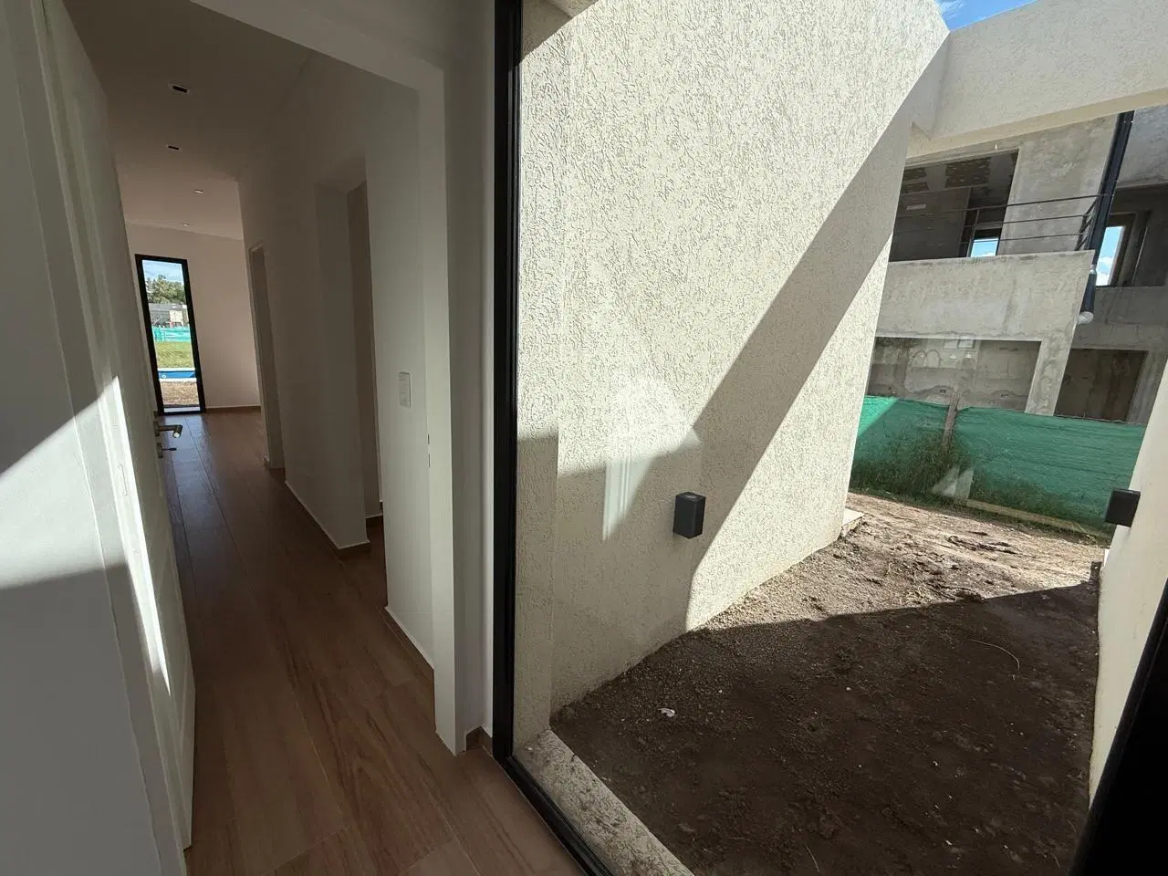 Casa  en Alquiler en Santa Lucia, Pilar del Este, Pilar 5