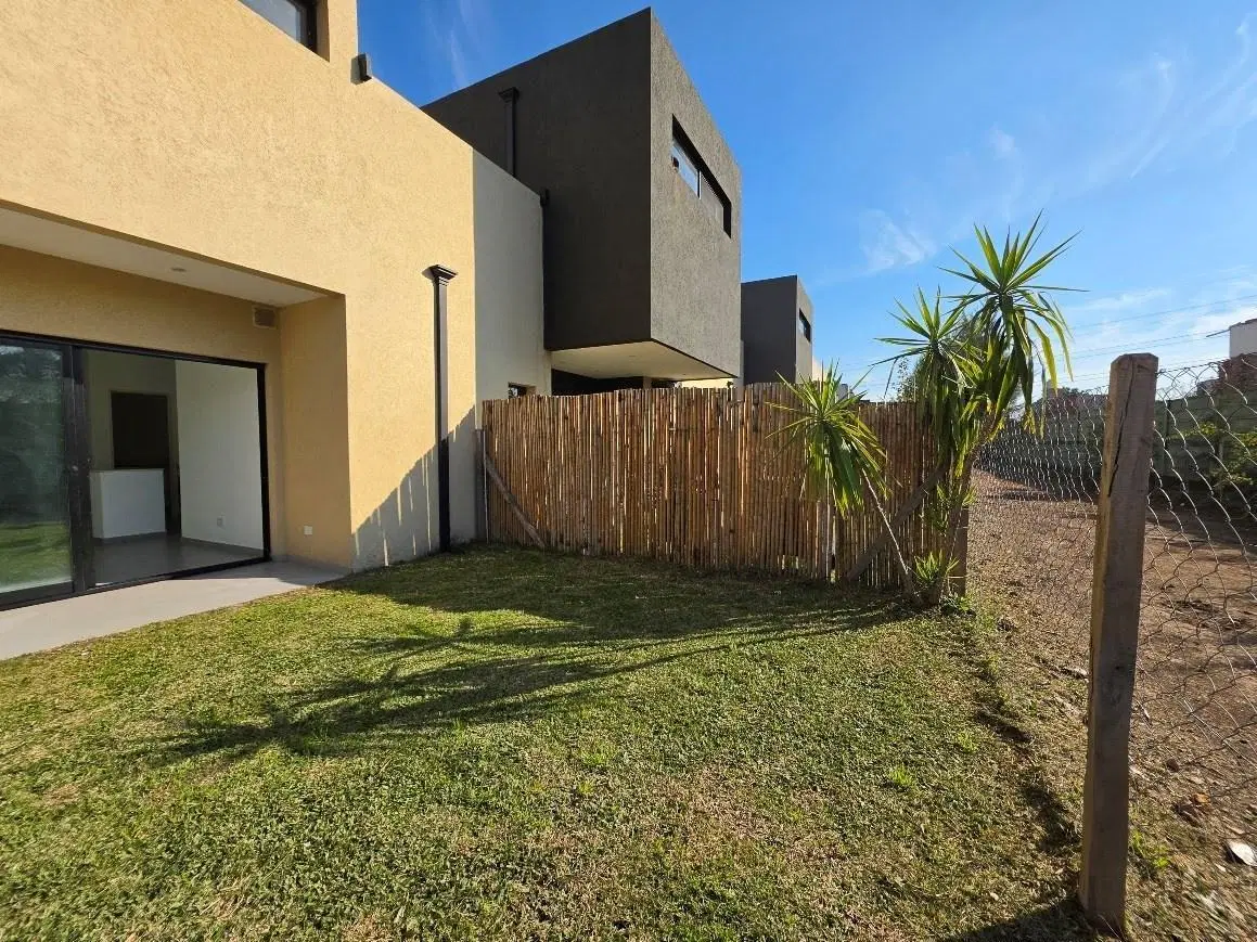 Casa en Venta en Spring Park, Pilar, G.B.A. Zona Norte 2