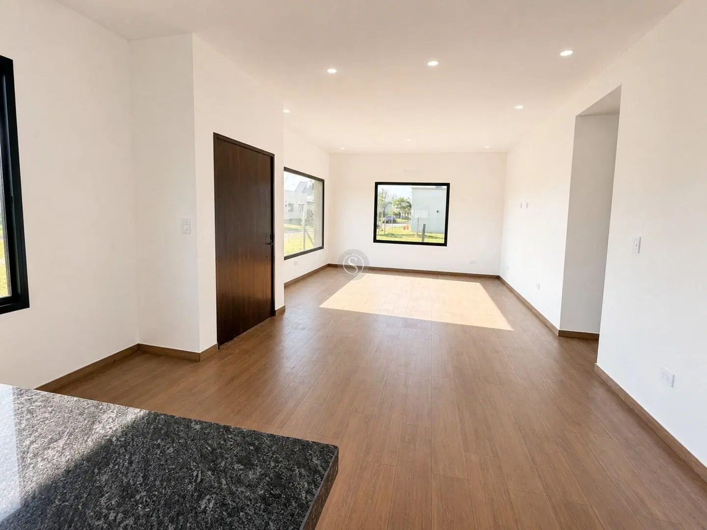 Casa  en Venta en Barrio San Ramón, Pilar del Este, Pilar 2