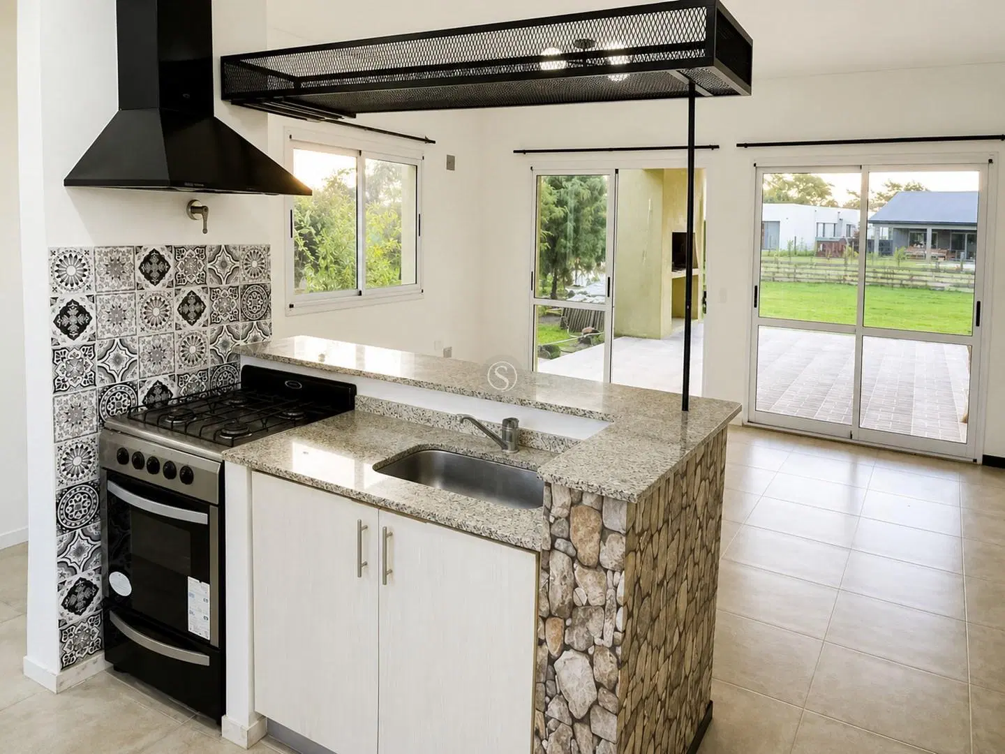Casa en Alquiler en Barrio Santa Elena, Pilar del Este, Pilar 2