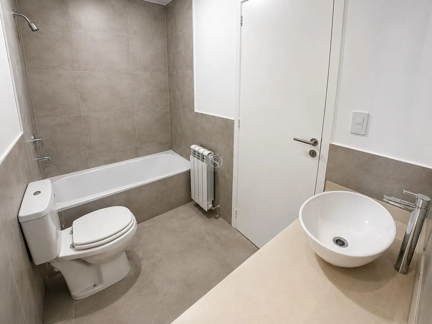 Casa en Alquiler en Barrio Santa Elena, Pilar del Este, Pilar 5