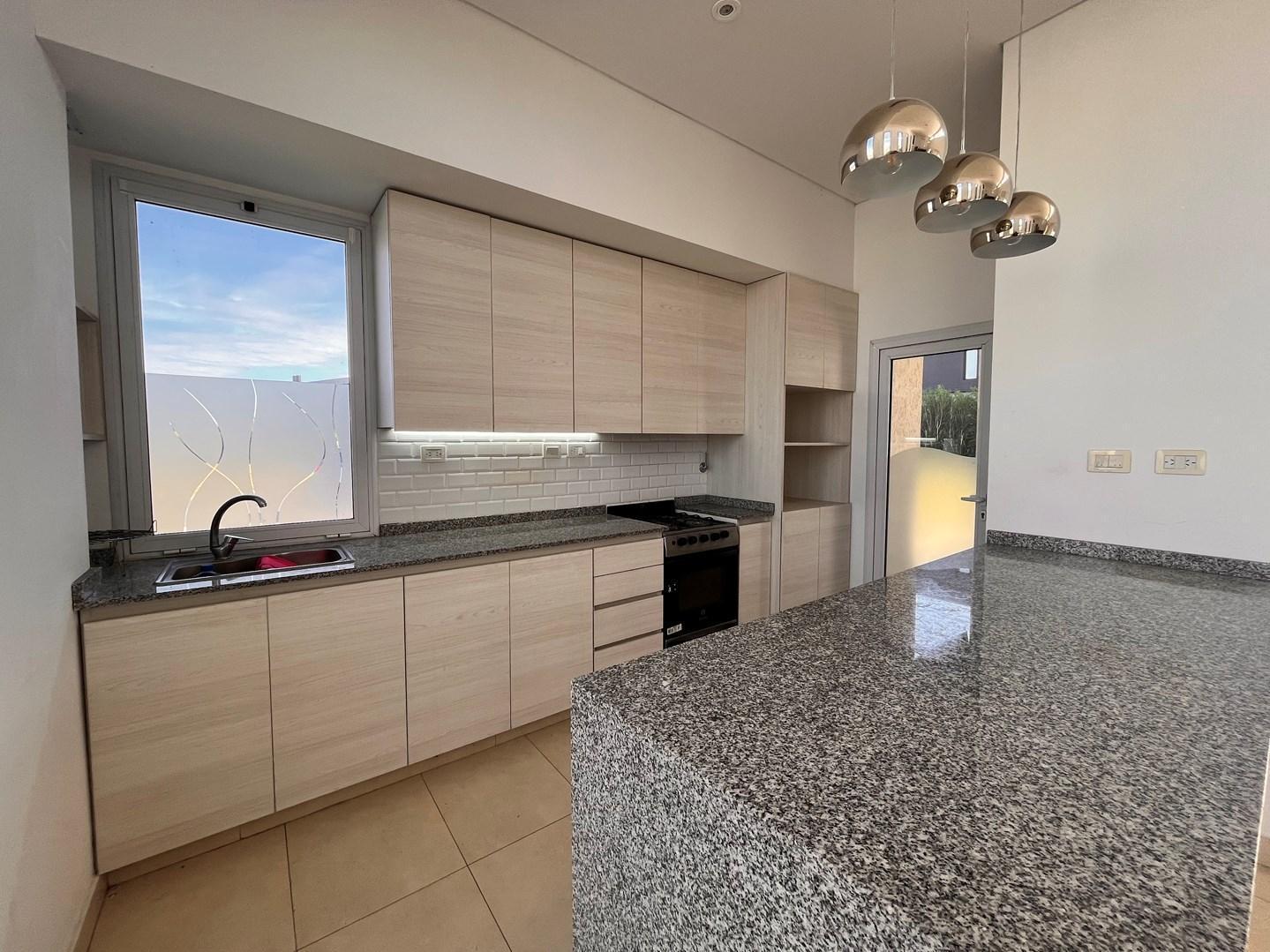 Foto de Casa en Alquiler Anual en San Sebastian, Escobar, G.B.A. Zona Norte Una, imagen 3